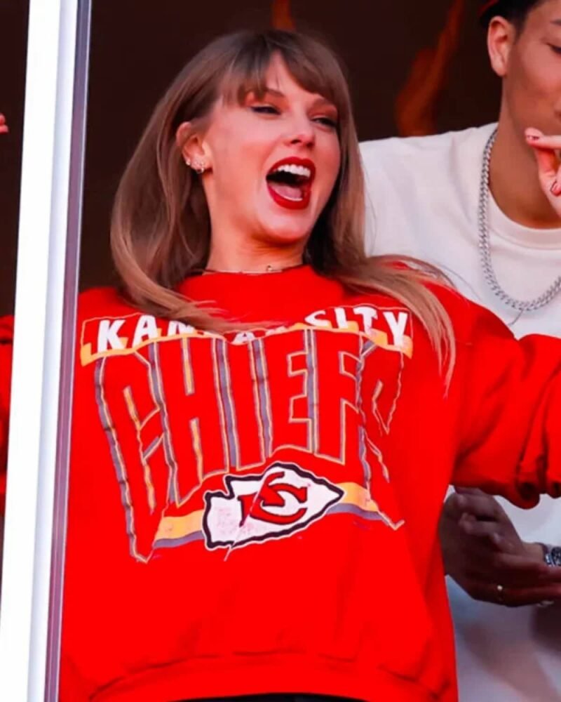 Taylor-Swift-Kansas-City-Chiefs-Red-Sweatshirt-2023