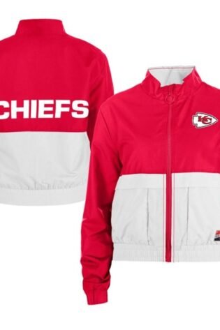 taylor-swifts-kansas-city-chiefs-jacket