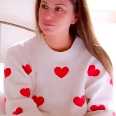 The Valley S02 Nia Sanchez Red Heart Print White Sweater