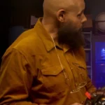 SurrealEstate S03 Maurice Dean Wint Yellow Shirt