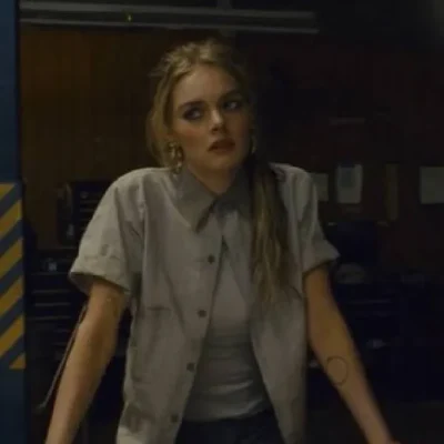 Eenie Meanie Samara Weaving Grey Shirt