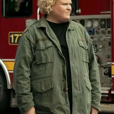 Fortune Feimster Fubar S02 Green Jacket